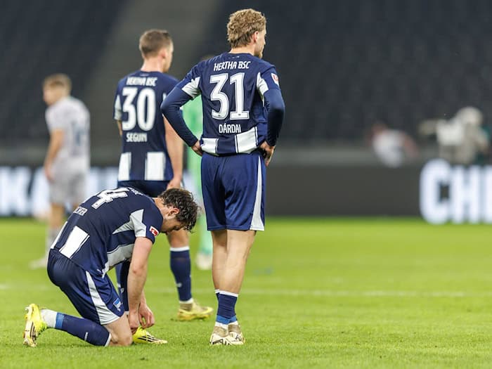 Kein Comeback im Aufstiegskampf: Hertha patzt gegen Bochum. / Foto: Andreas Gora/dpa