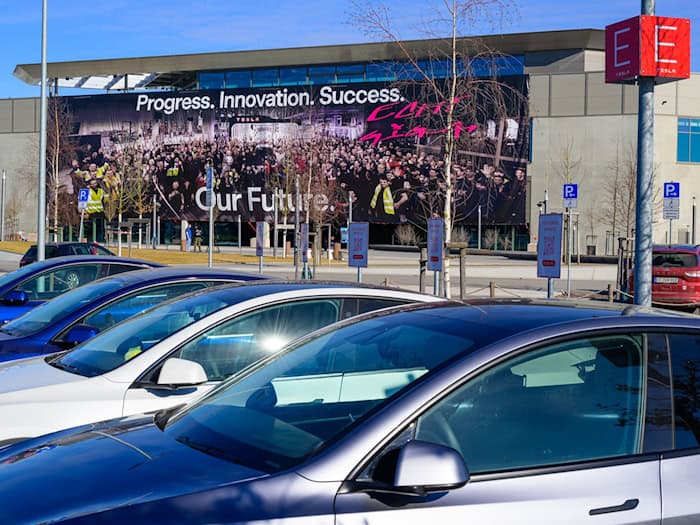 Das Ergebnis der Betriebsratswahl bei US-Autobauer Tesla sorgt für Diskussion (Archivbild). / Foto: Patrick Pleul/dpa