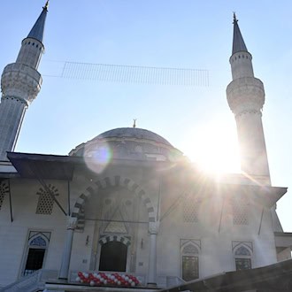 In Berlin leben Hunderttausend Muslime (Archivbild). / Foto: Paul Zinken/dpa