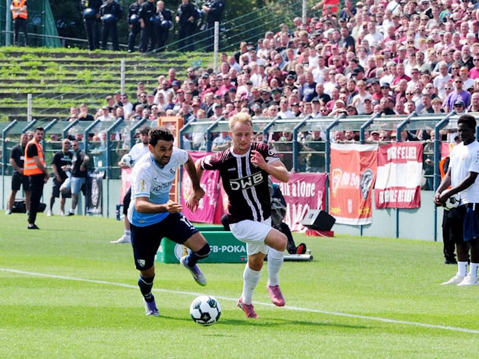 Der BFC Dynamo kann auch in der kommenden Spielzeit auf einen Auftritt in der 1. DFB-Pokal-Hauptrunde hoffen. (Archivbild) / Foto: Michael Bienefeld/dpa
