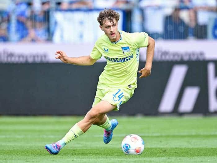 Maurice Krattenmacher kann bei Hertha BSC wieder mittrainieren. (Archivbild) / Foto: Uwe Anspach/dpa