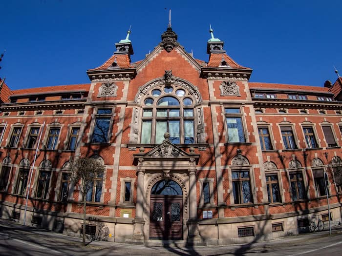 Ein Untersuchungsausschuss des Brandenburger Landtags soll auf Initiative der AfD die Flüchtlingsunterbringung im Landkreis Ostprignitz-Ruppin untersuchen (Archivbild).  / Foto: Paul Zinken/dpa