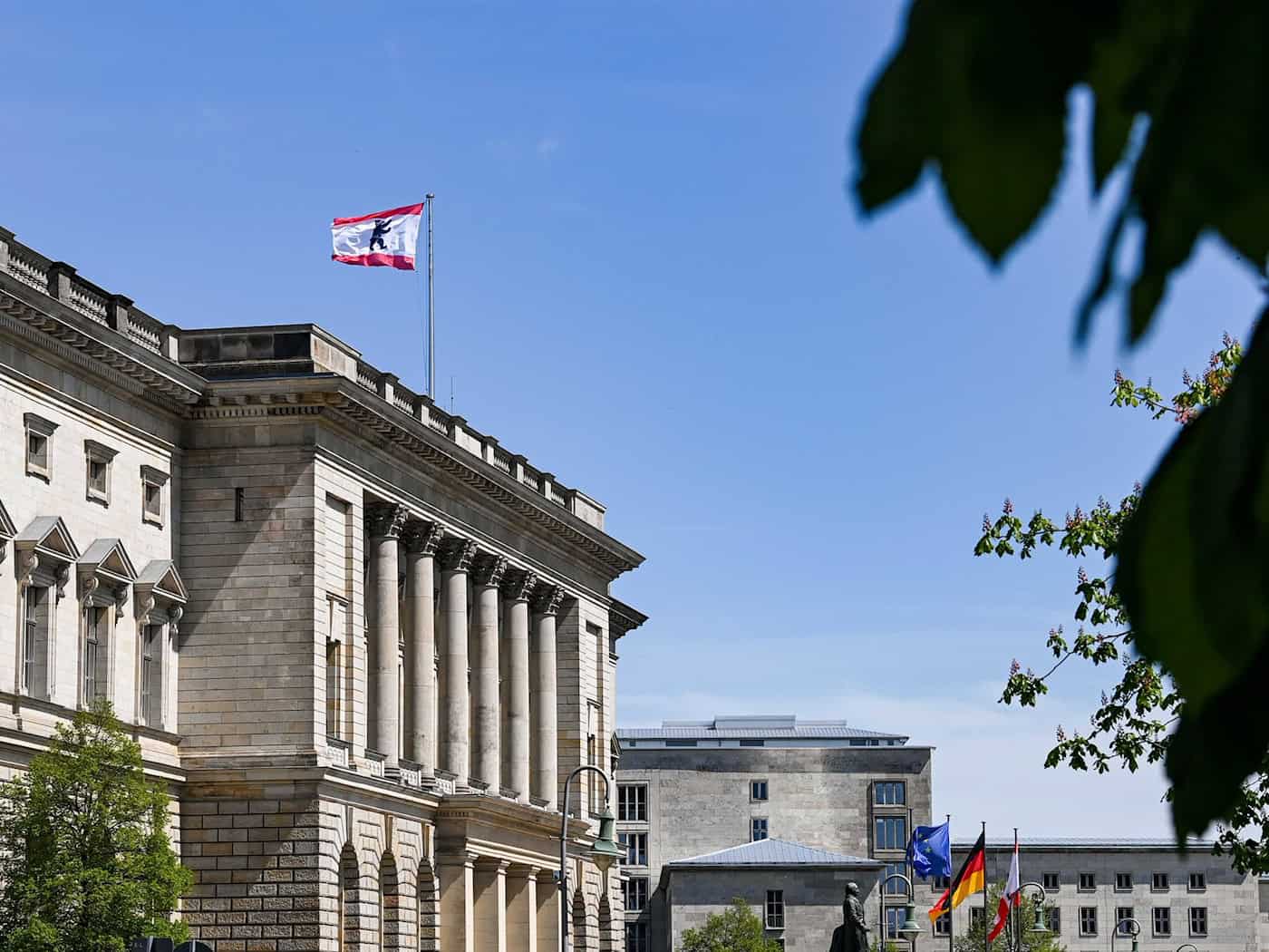 Das Abgeordnetenhaus ehrt jedes Jahr eine Persönlichkeit oder eine Institution mit der Louise-Schroeder-Medaille. (Symbolbild) / Foto: Jens Kalaene/dpa-Zentralbild/ZB