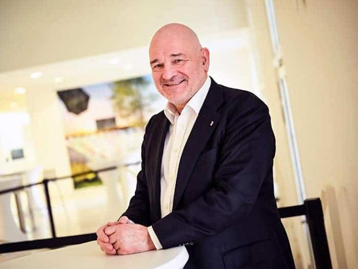 Der neue Brandenburger Verkehrsminister Robert Crumbach (SPD) kritisiert das späte Ende der Sanierung der Bahnstrecke Berlin-Hamburg (Archivbild). / Foto: Britta Pedersen/dpa