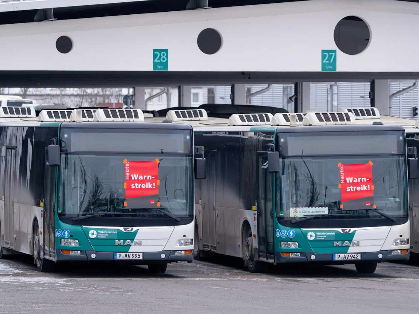 Verdi hat sich dazu entschlossen, den Nahverkehr in Brandenburg am Donnerstag nicht zu bestreiken. (Archivbild) / Foto: Georg Moritz/dpa