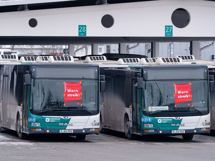 Verdi hat sich dazu entschlossen, den Nahverkehr in Brandenburg am Donnerstag nicht zu bestreiken. (Archivbild) / Foto: Georg Moritz/dpa