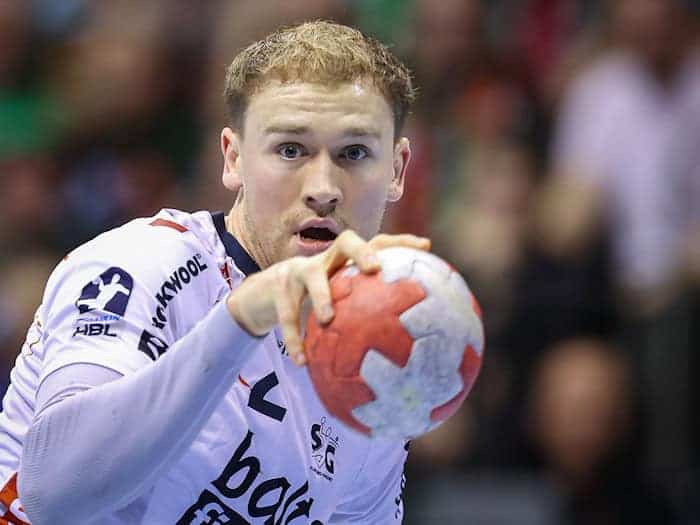 Simon Pytlick wechselt spätestens 2027 von der SG Flensburg-Handewitt zu den Füchsen Berlin. (Archivbild) / Foto: Ronny Hartmann/dpa-Zentralbild/dpa