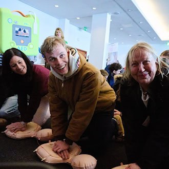 Bildungssenatorin Katharina Günther-Wünsch hat die Schirmherrschaft für das Projekt übernommen.  / Foto: Annette Riedl/dpa