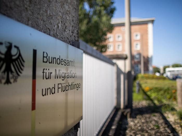 In Brandenburger Kommunen leben fast 20.000 syrische Staatsangehörige, wie aus Zahlen des Bundesamts für Migration und Flüchtlinge hervorgeht (Archivbild). / Foto: Daniel Karmann/dpa