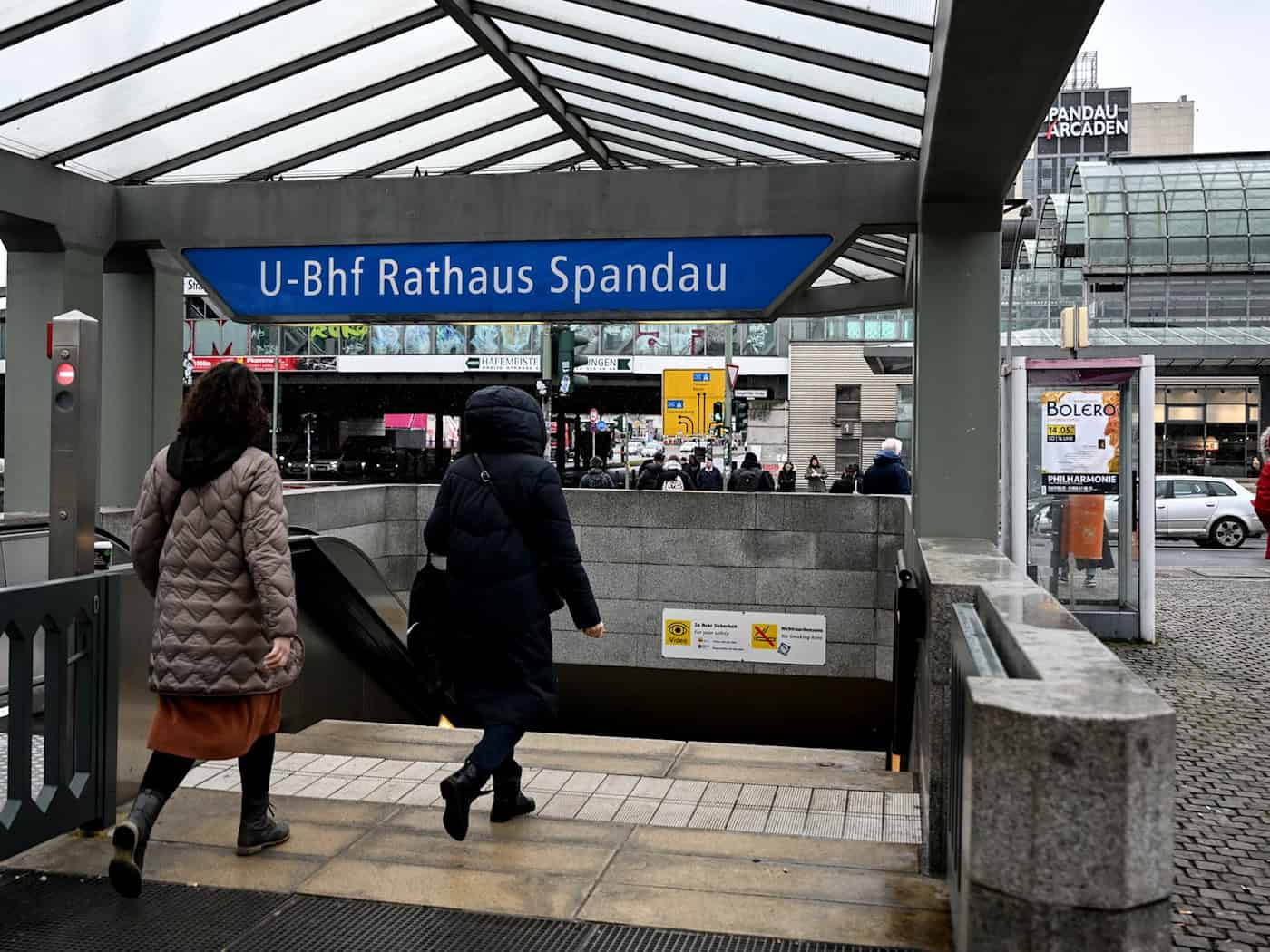 Die U7 endet bisher an der Station Rathaus Spandau. (Archivbild)  / Foto: Britta Pedersen/dpa