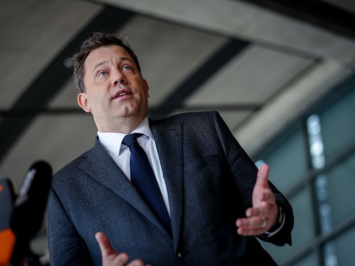 Aus der Berliner SPD-Fraktion gibt es deutliche Kritik an SPD-Parteichef Lars Klingbeil. (Archivbild)  / Foto: Kay Nietfeld/dpa