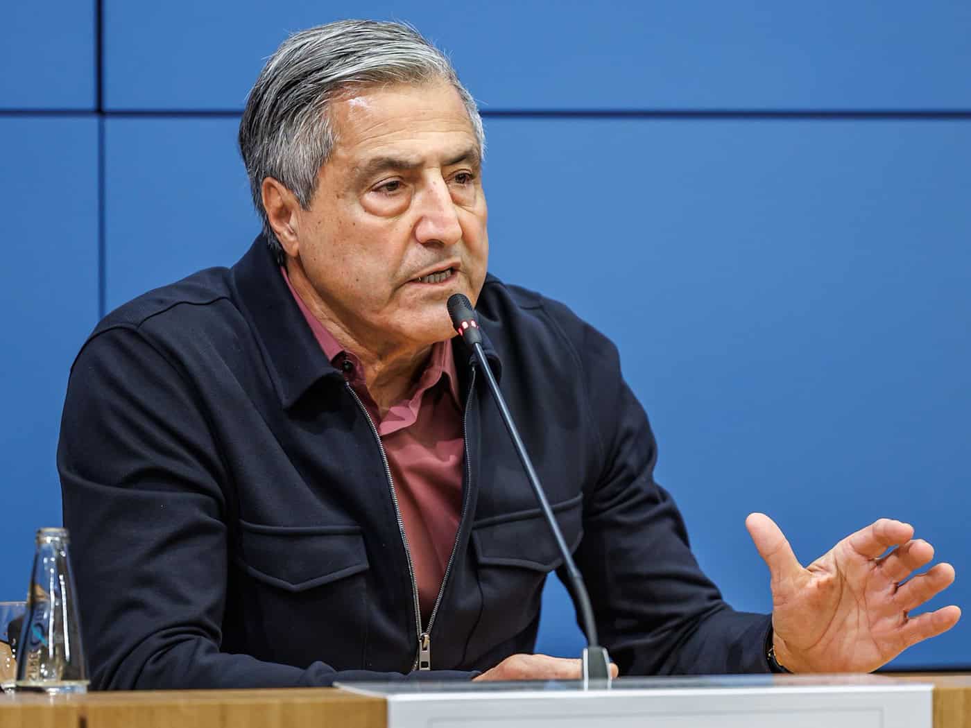 Niroomand ist ein Kritiker der iranischen Staatsführung. (Archivbild) / Foto: Andreas Gora/dpa