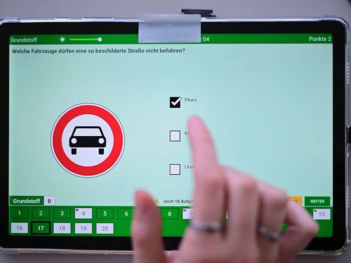 Deutschlandweit haben sich die Betrugsversuche laut Tüv auf hohem Niveau stabilisiert. (Symbolbild) / Foto: Sebastian Gollnow/dpa