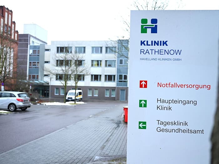 Missbrauchsverdacht gegen einen Kinderarzt, der bei den Havelland Kliniken tätig war: Die Ermittlungen umfassen jetzt fast zwölf Jahre. (Archivbild) / Foto: Elisa Schu/dpa
