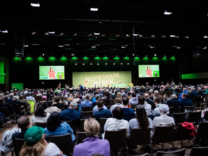 Die Berliner Grünen haben rund 18.000 Mitglieder.  / Foto: Christoph Soeder/dpa