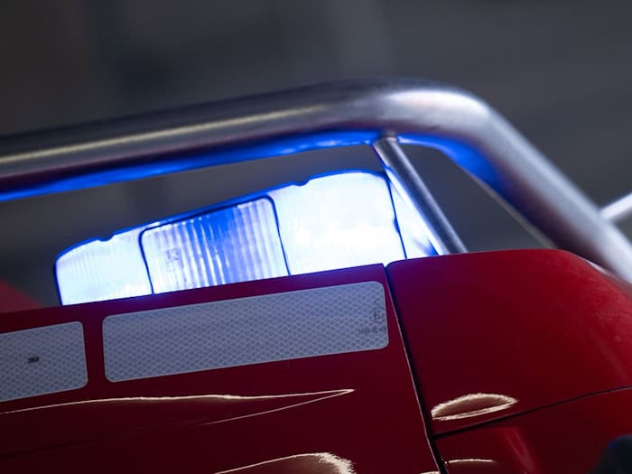 Nachlöscharbeiten auf einer Deponie in Cottbus – der Brand ist noch nicht vollständig gelöscht. (Symbolbild) / Foto: Sebastian Gollnow/dpa