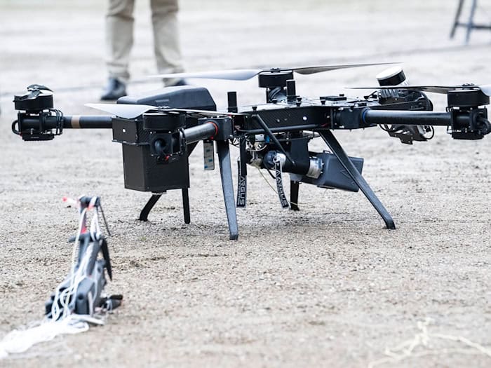Die Polizei kann Drohnen abwehren und abfangen. (Symbolbild) / Foto: Sina Schuldt/dpa