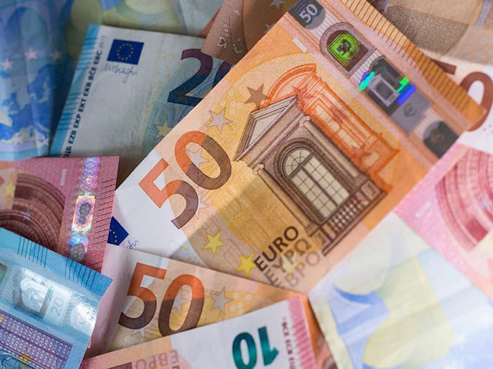 Die Brandenburger Landesregierung will bisher nicht von der Praxis der Rückforderung von Corona-Soforthilfen abweichen. (Symbolbild) / Foto: Monika Skolimowska/dpa-Zentralbild/dpa