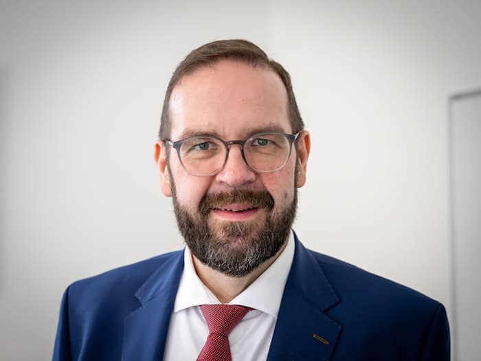 Brandenburgs Sportminister Gordon Hoffmann (CDU) äußert sich zur Frage seines Lieblings-Fußballvereins. (Archivbild) / Foto: Soeren Stache/dpa