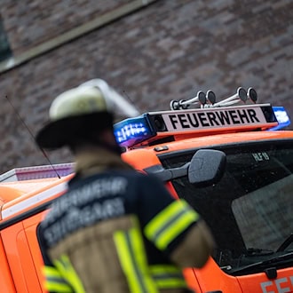 Mehrfach wird in einer Schule in Berlin-Charlottenburg Feuer gelegt. (Symbolbild) / Foto: Marijan Murat/dpa
