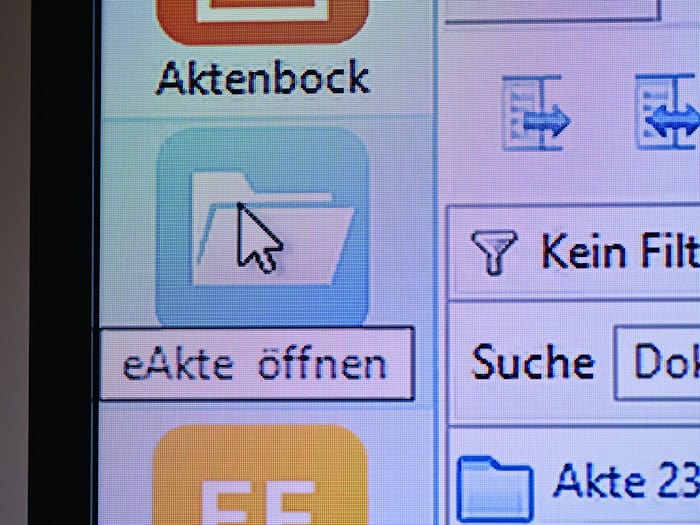 Die E-Akte soll die Papierakten in Behörden ablösen. (Symbolbild)    / Foto: Patrick Pleul/dpa