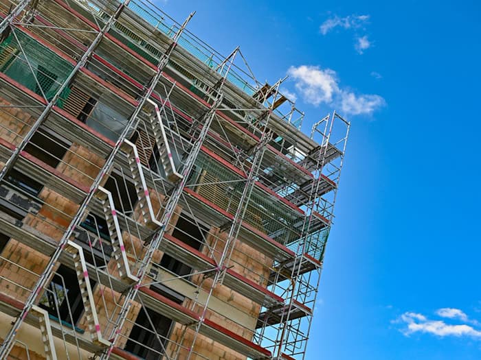 In Brandenburg sind im vergangenen Jahr erneut weniger Neubauwohnungen genehmigt worden. (Archivbild) / Foto: Patrick Pleul/dpa