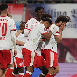 Max Finkgräfe (r) erzielt gegen Union Berlin die Führung. Es war sein erstes Tor im RB-Trikot und ein ganz besonderes.  / Foto: Jan Woitas/dpa