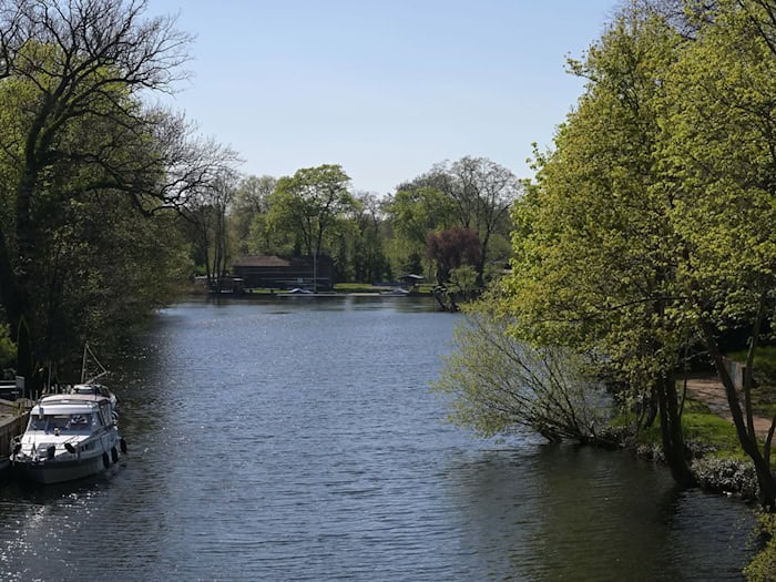 Die Werte sollen in der Nacht zu Dienstag bis zwei Grad und in der Folgenacht bis minus ein Grad sinken, wobei Frost in Bodennähe möglich ist. (Symbolbild) / Foto: Michael Bahlo/dpa