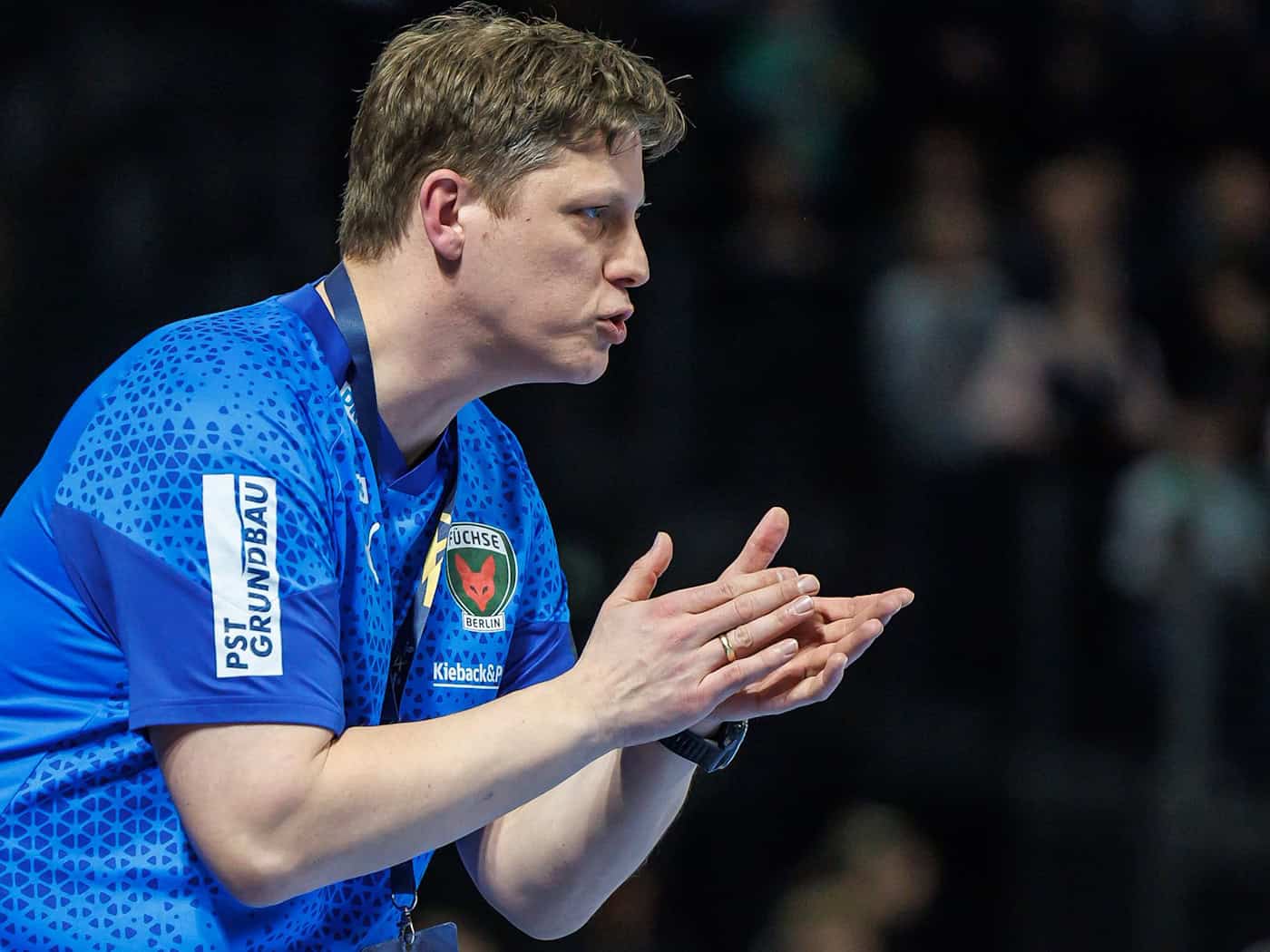 Füchse-Trainer Nicolej Krickau will gegen Leipzig mehr rotieren (Archivbild) / Foto: Andreas Gora/dpa