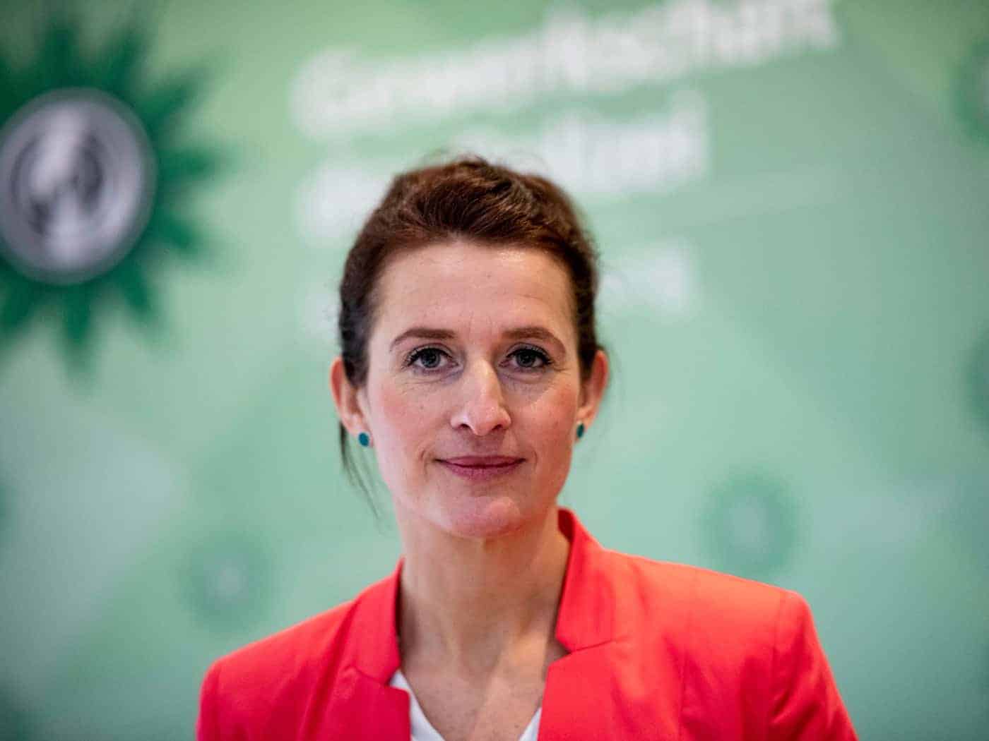Anita Kirsten, die Chefin der GdP in Brandenburg, blickt mit Sorge auf die rechte Szene. (Archivbild) / Foto: Fabian Sommer/dpa