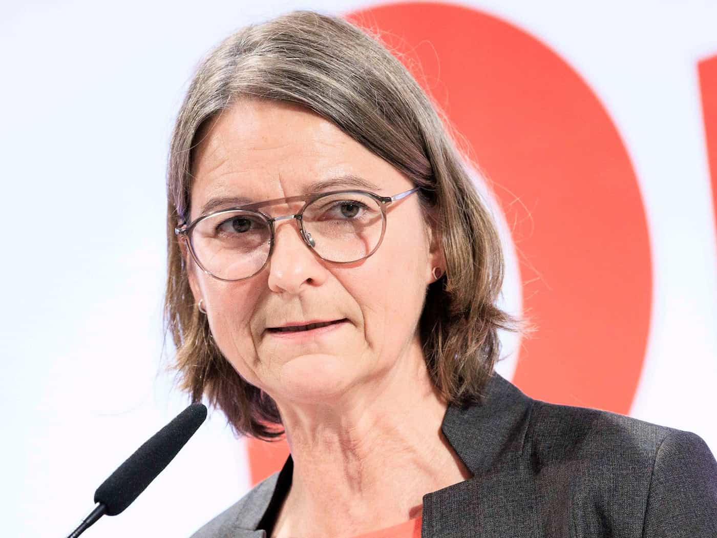 DGB-Landesvorsitzende Katja Karger fehlt etwas im Koalitionsvertrag. (Archivbild) / Foto: Carsten Koall/dpa