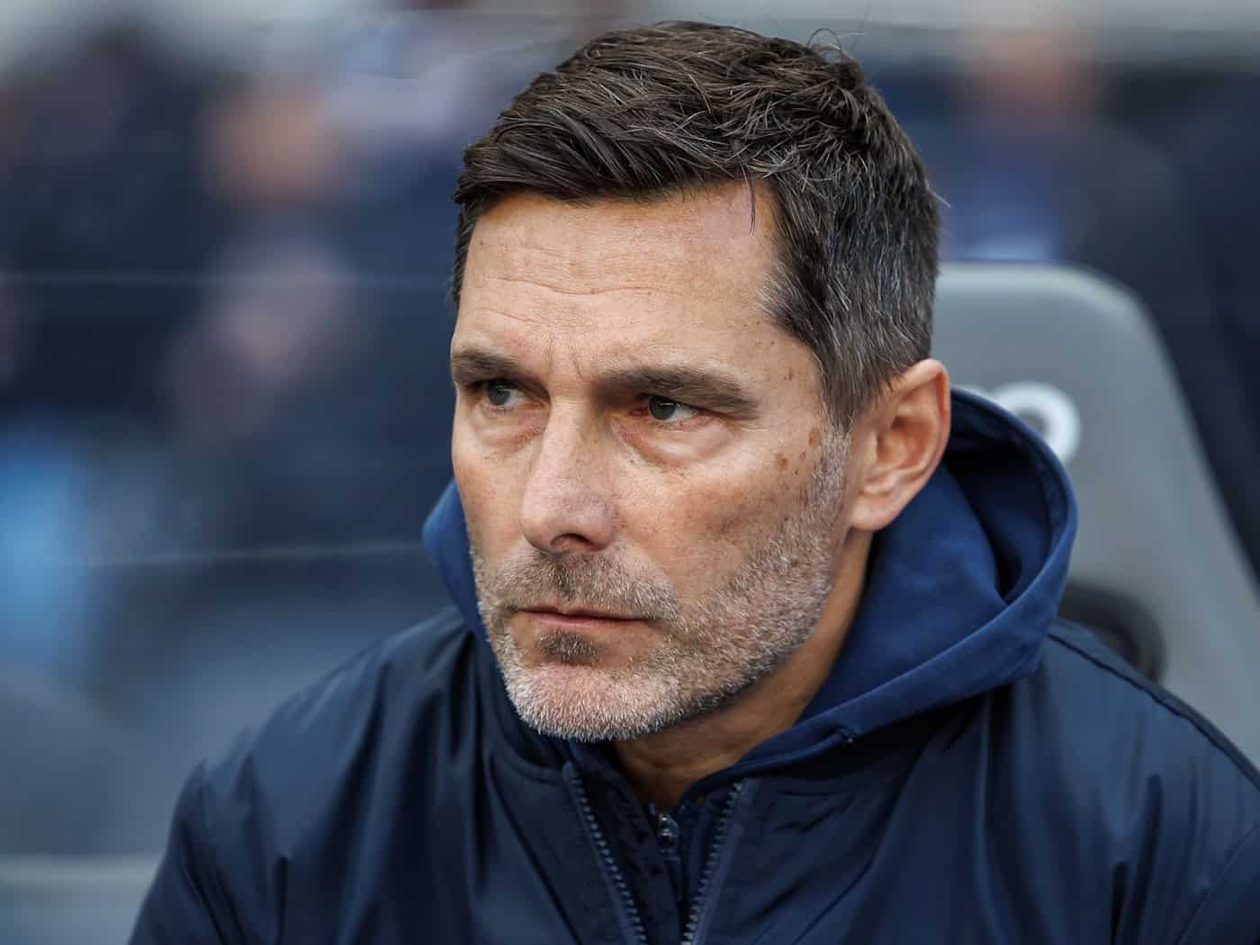 Trotz verpasstem Aufstieg: Stefan Leitl bleibt auch nächste Saison Trainer von Hertha BSC. (Archivbild) / Foto: Andreas Gora/dpa