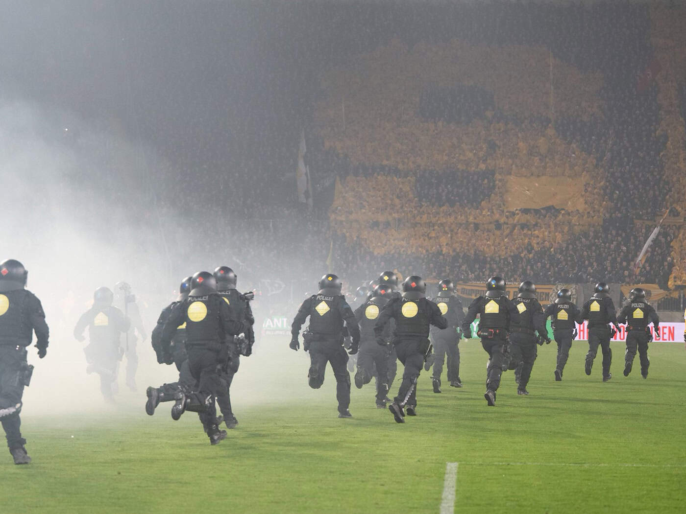 Die Krawalle wirken weiter nach. (Archivbild) / Foto: Sebastian Kahnert/dpa