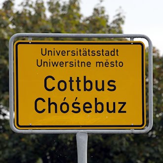 Rechte Gewalttaten sorgen in Cottbus nach mehreren Vorfällen bereits in der Vergangenheit für Verunsicherung. (Symbolbild) / Foto: Paul Zinken/dpa-Zentralbild/ZB