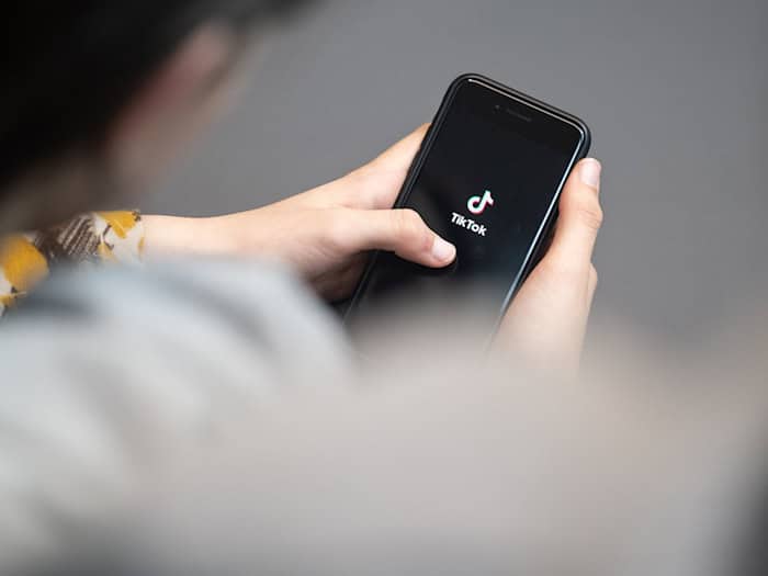 Islamistische Online-Propaganda zielt auf Jugendliche ab. / Foto: Hannes P. Albert/
          /dpa