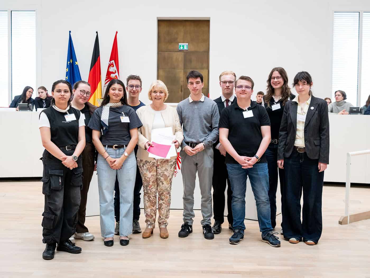 Beim ersten parlamentarischen Jugendforum im Brandenburger Landtag konnten Jugendliche und junge Erwachsene die politischen Abläufe kennenlernen, diskutieren und Wünsche formulieren.  / Foto: Stefan Gloede/Landtag Brandenburg/dpa