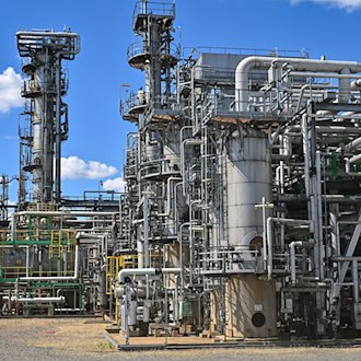 Die Ölraffinerie PCK bezieht kein russisches Öl mehr, erhält aber über die durch Russland verlaufende Druschba-Pipeline Öl aus Kasachstan. (Archivbild) / Foto: Patrick Pleul/dpa