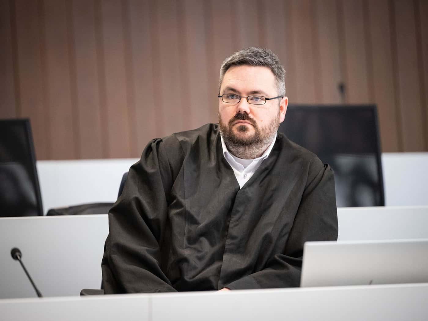 Mehrere Vertreter der Nebenklage beschrieben in ihren Plädoyers, wie stark die Raubüberfälle das Leben ihrer Mandanten veränderten.  / Foto: Sina Schuldt/dpa