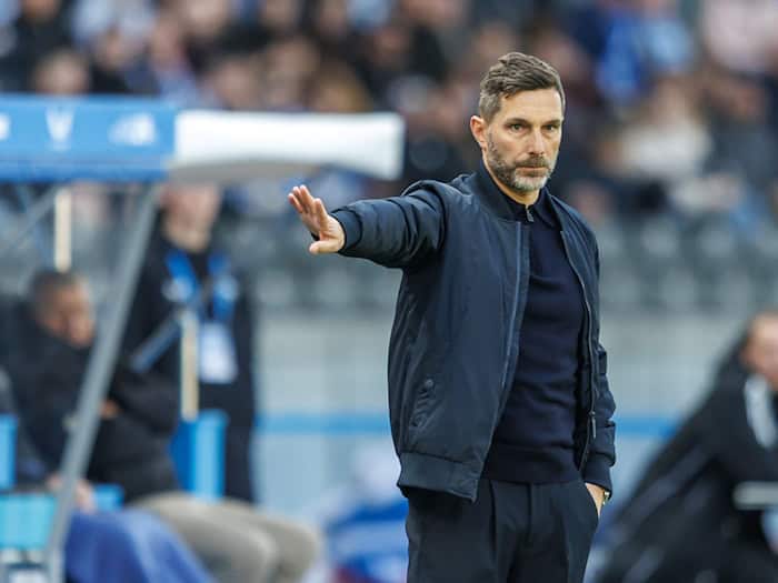 Hertha-Trainer Stefan Leitl fordert ein seriöses Saisonende. (Archivbild) / Foto: Andreas Gora/dpa