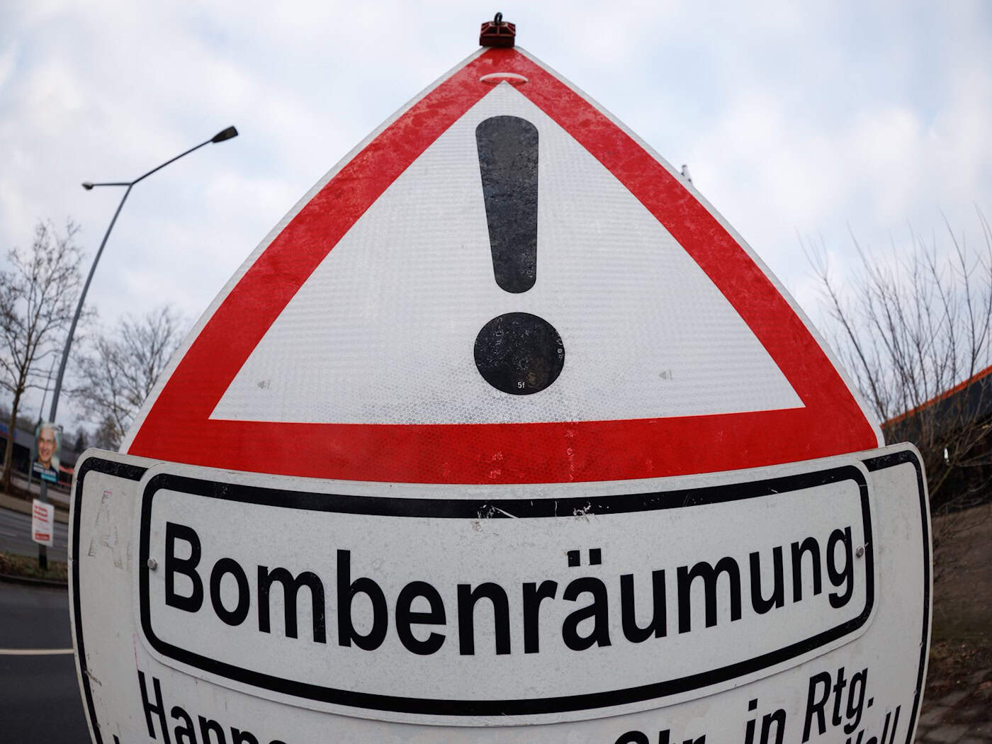 Kommende Woche sollen in Potsdam fünf Bomben entschärft werden. (Symbolbild) / Foto: Friso Gentsch/dpa