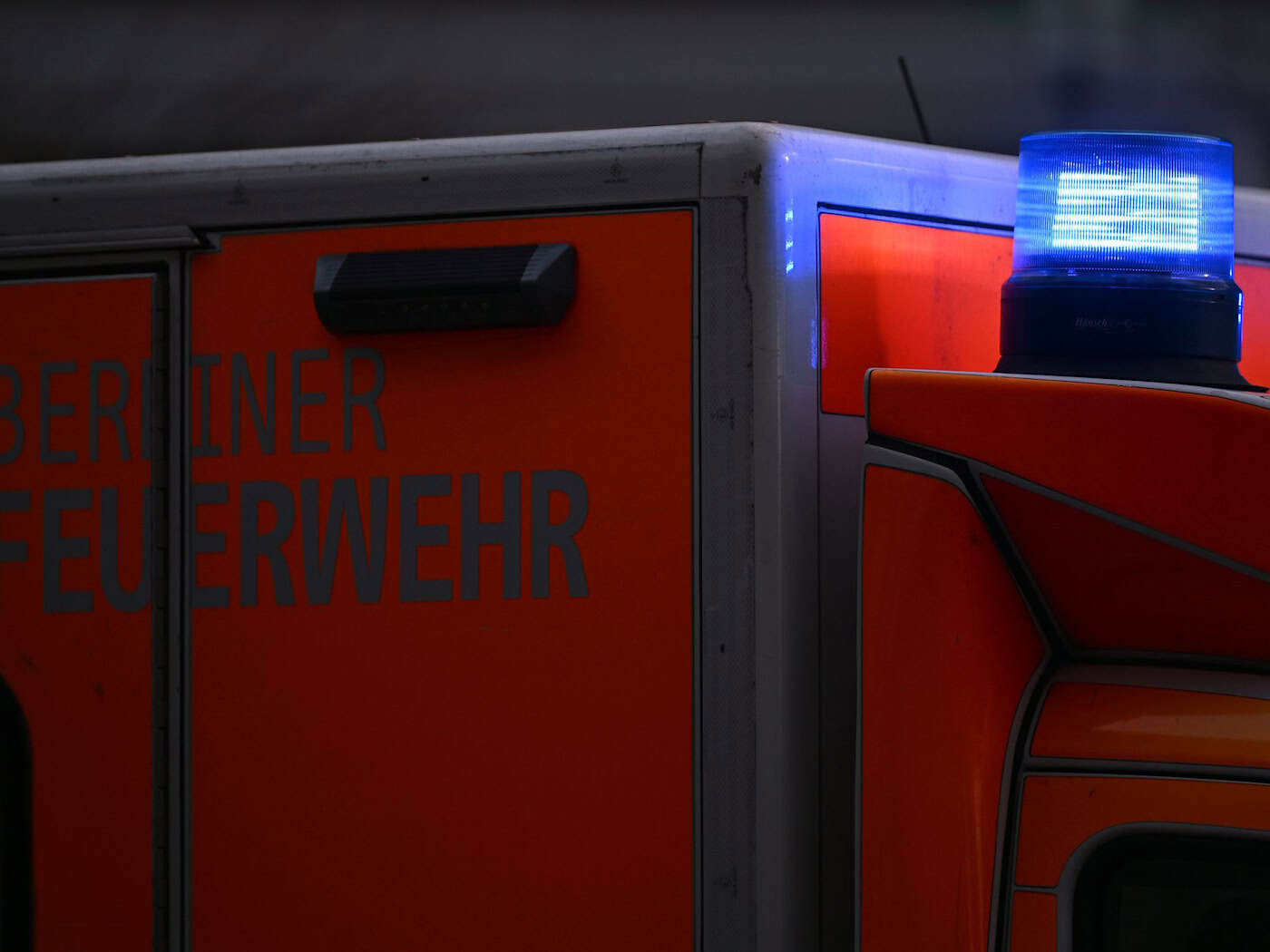 Etwa 60 Einsatzkräfte waren am Montag vor Ort. (Symbolbild) / Foto: Lilli Förter/dpa