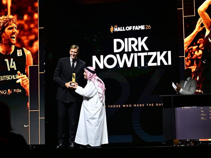 Dirk Nowitzki gehört nun zur Hall of Fame des Basketball-Weltverbandes. / Foto: Sebastian Gollnow/dpa