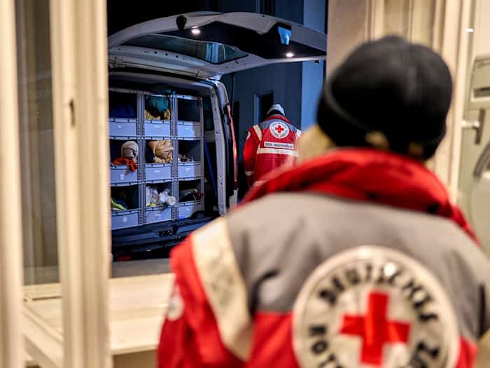 Vom 1. November bis 31. März wurde die Hilfsnummer 1.872 Mal gewählt. (Archivbild) / Foto: Michael Ukas/dpa