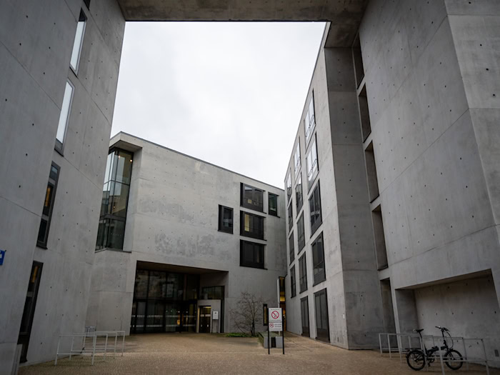 Am Landgericht in Frankfurt (Oder) sind langjährige Haftstrafen ausgesprochen worden. (Archivbild) / Foto: Soeren Stache/dpa