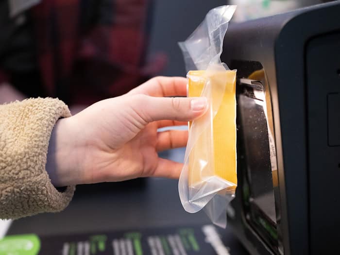 In Brandenburg könnten nach einer Gesetzesänderung mehr Smart Stores entstehen. (Illustration) / Foto: Sebastian Kahnert/dpa