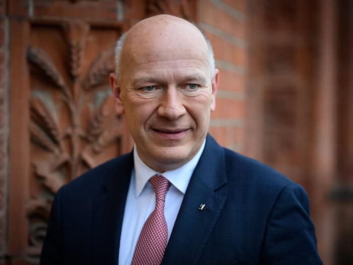 Berlins Regierender Bürgermeister Wegner fordert zügige Umsetzung des Entlastungspakets – Spritentlastung binnen zwei Wochen