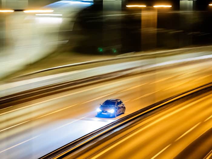 Die Bundesautobahn 100 wird in zwei Nächten auf einem längeren Abschnitt gesperrt. (Archivbild) / Foto: Christoph Soeder/dpa