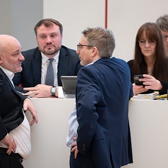 Brandenburgs SPD-Fraktionschef Björn Lüttmann hat sich gegen eine Wiedereinführung der Straßenausbaubeiträge ausgesprochen. (Archivbild) / Foto: Soeren Stache/dpa