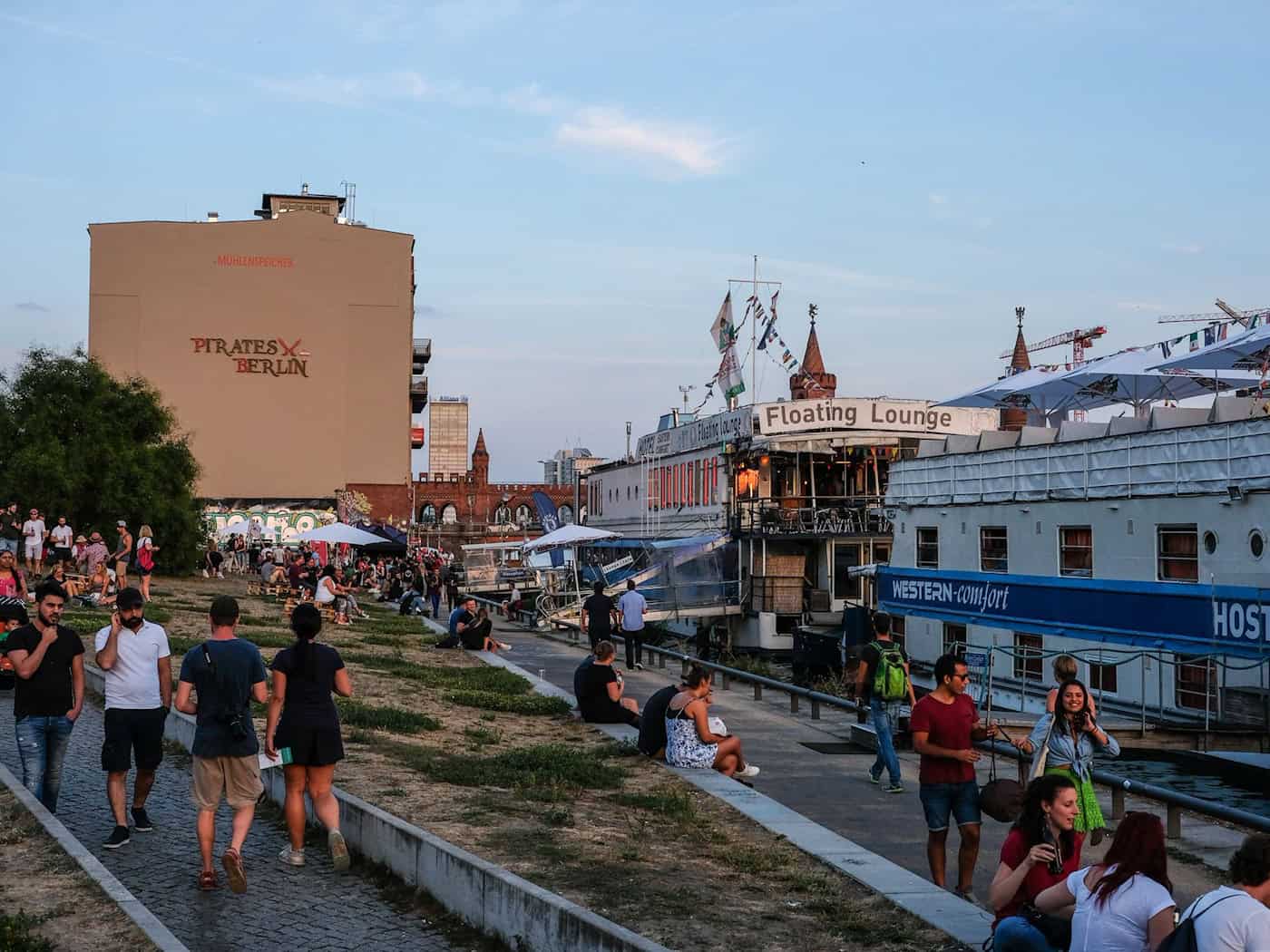 Viele neue Hotelbetten sollen in den nächsten Monaten und Jahren in Berlin entstehen - viele davon in Kreuzberg. (Archivbild) / Foto: Jens Kalaene/dpa-Zentralbild/dpa