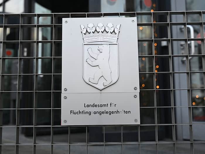 Das Landesamt für Flüchtlingsangelegenheiten und Unterbringung ist seit Mitte April auch für die Unterbringung von Wohnungslosen zuständig. (Archivbild) / Foto: David Hammersen/dpa